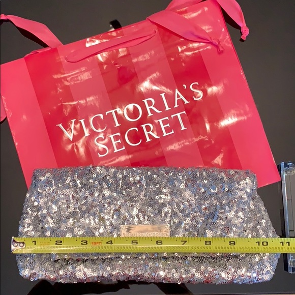 VICTORIA’s SECRET Sequin Clutch/ Cosmetic Bag - Picture 6 of 6